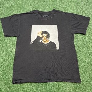 Yungblud T Shirt Men's Size M Black Short Sleeve Crew Neck Bravado Graphic Tee